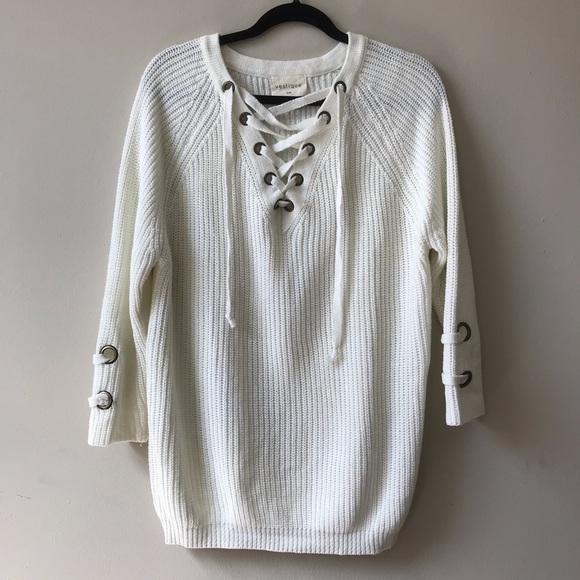 vestique Sweaters - ✂️Vestique Winter Chill Sweater Ivory Size S/M